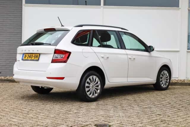 Škoda Fabia (2022) thumbnail 2