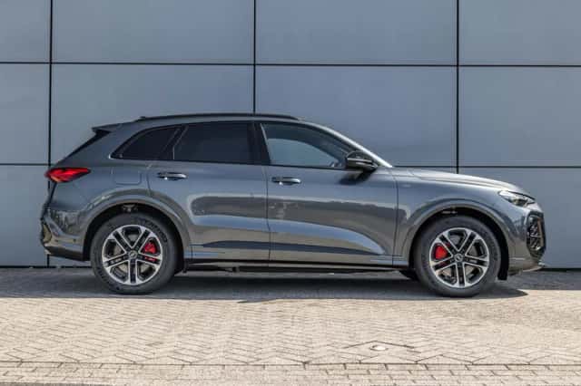 Audi Q5 (2026) thumbnail 3