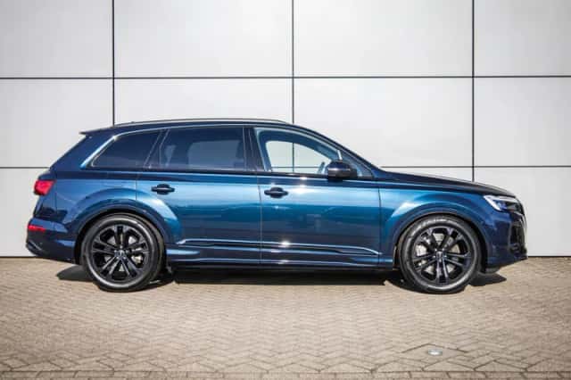 Audi Q7 (2024) thumbnail 3