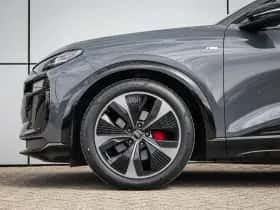 Audi Q6 e-tron (2025) thumbnail 13