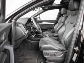 Audi Q5 (2023) thumbnail 4