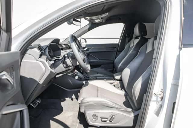 Audi Q3 (2023) thumbnail 4