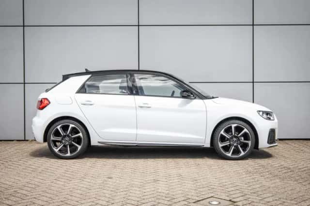 Audi A1 (2025) thumbnail 3