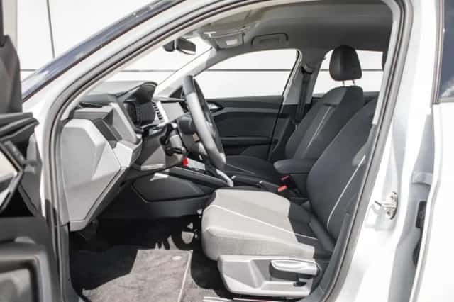 Audi A1 (2025) thumbnail 4