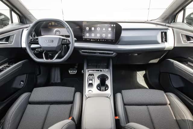 Audi Q4 e-tron (2026) thumbnail 5