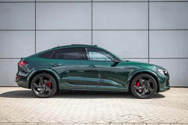 Audi SQ8 (2024) thumbnail 3
