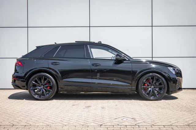 Audi SQ8 (2024) thumbnail 3