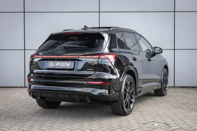 Audi Q4 e-tron (2026) thumbnail 2