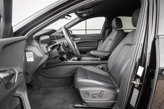 Audi Q8 (2024) thumbnail 4
