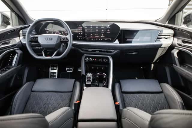 Audi Q5 (2025) thumbnail 4