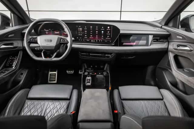 Audi Q6 e-tron (2025) thumbnail 4