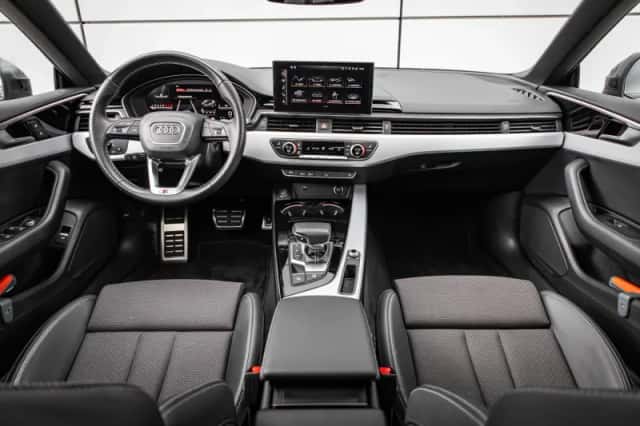 Audi A5 (2023) thumbnail 4