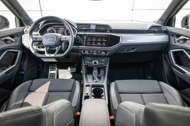 Audi Q3 (2023) thumbnail 5