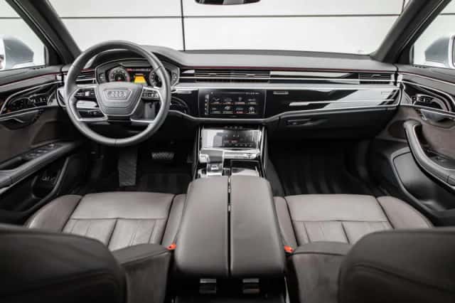 Audi A8 (2025) thumbnail 5