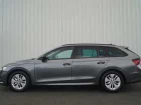 Škoda Octavia (2022) thumbnail 12