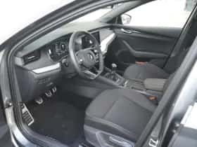 Škoda Octavia (2022) thumbnail 18