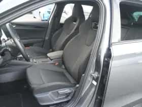 Škoda Octavia (2022) thumbnail 4