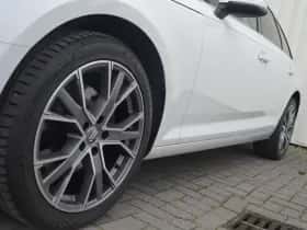Audi A4 (2019) thumbnail 13