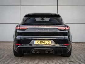 Porsche Cayenne (2022) thumbnail 12