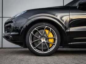 Porsche Cayenne (2022) thumbnail 15