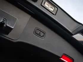 Porsche Cayenne (2022) thumbnail 17