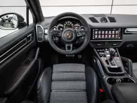 Porsche Cayenne (2022) thumbnail 25