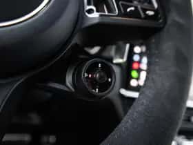 Porsche Cayenne (2022) thumbnail 31