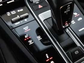 Porsche Cayenne (2022) thumbnail 36