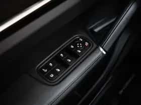 Porsche Cayenne (2022) thumbnail 45
