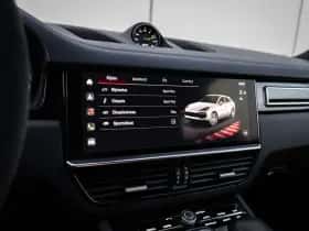 Porsche Cayenne (2022) thumbnail 48