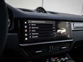 Porsche Cayenne (2022) thumbnail 49