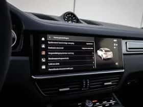 Porsche Cayenne (2022) thumbnail 50