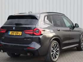 BMW X3 (2022) thumbnail 2