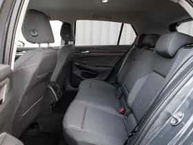 Volkswagen Golf (2025) thumbnail 14