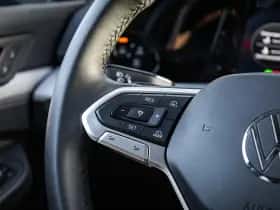 Volkswagen Golf (2025) thumbnail 18