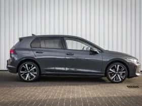 Volkswagen Golf (2025) thumbnail 3