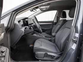 Volkswagen Golf (2025) thumbnail 4
