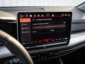 Volkswagen Golf (2025) thumbnail 32