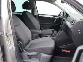 Volkswagen Tiguan (2018) thumbnail 17