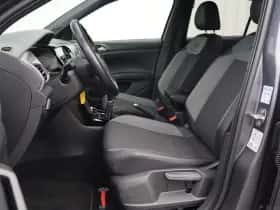 Volkswagen T-Cross (2021) thumbnail 4