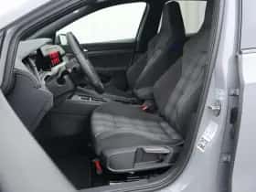 Volkswagen Golf (2021) thumbnail 4