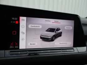 Volkswagen Golf (2021) thumbnail 36