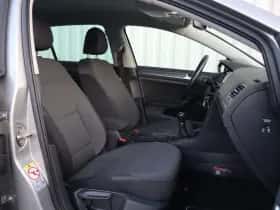 Volkswagen Golf (2019) thumbnail 17