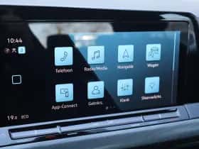 Volkswagen Golf (2020) thumbnail 31