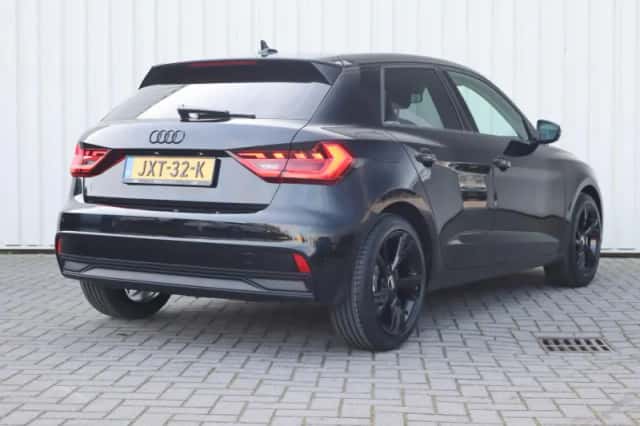 Audi A1 (2025) thumbnail 2