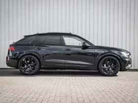 Audi Q8 (2019) thumbnail 3