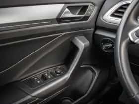 Volkswagen T-Roc (2024) thumbnail 29
