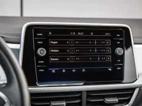 Volkswagen T-Roc (2024) thumbnail 34