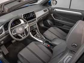 Volkswagen T-Roc (2024) thumbnail 6