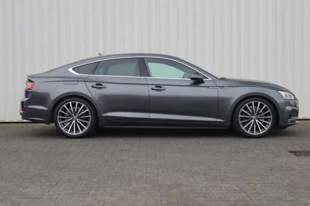 Audi A5 (2020) thumbnail 3